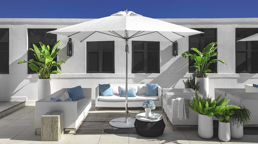 Frankford Umbrellas are perfect for commercial and residential uses.