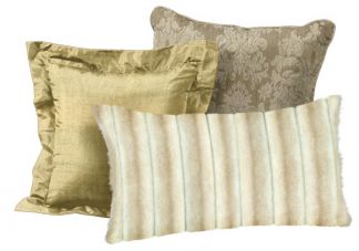Winter Elegance Pillow Set