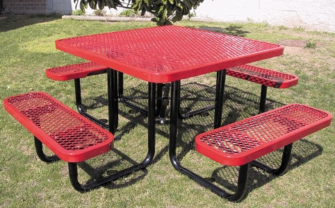 Picnic Table Main