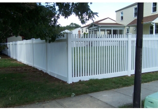 Classic Vinyl Straight Top Picket Fencing
